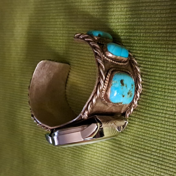 Native American Indian men's sterling turquoise cuff working watch 128 grams - Picture 2 of 9